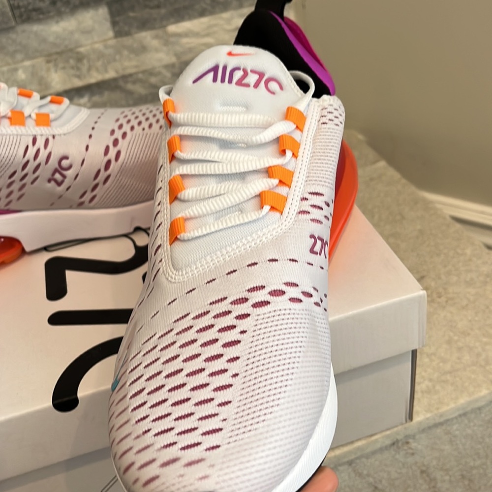 🌸New Arrival🌸Nike Air Max 270 women’s sneakers - Picture 3 of 6